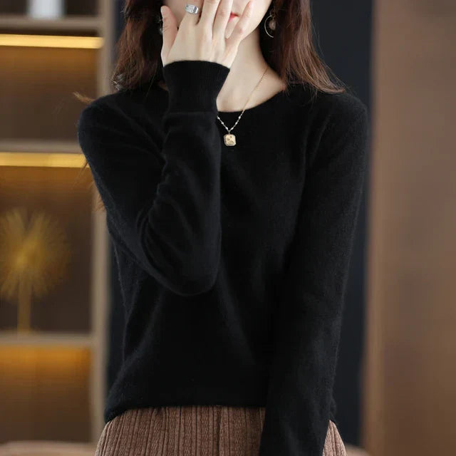 Sara - warm knitted sweater